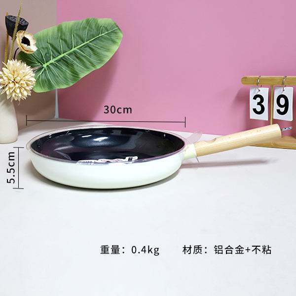 Large Non-Stick Frying Pan with Wooden Handle – Lightweight Everyday Cooking (28–30cm)