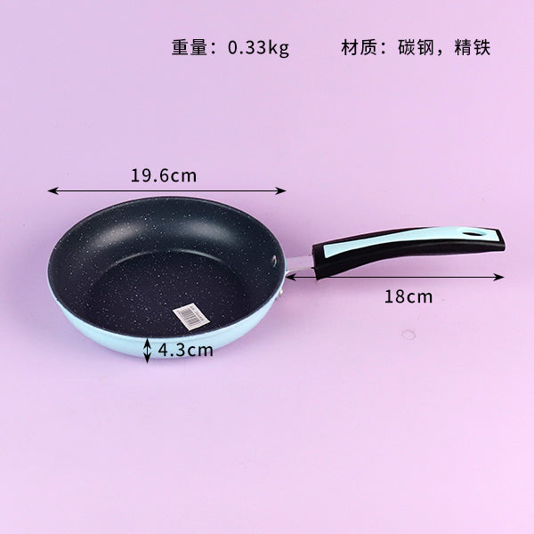 Measurement chart of a frying pan on a purple background